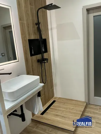 Prodej bytu 2+kk, Liberec, Červeného, 64 m2