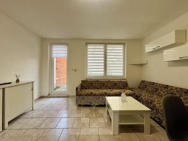 Pronájem bytu 2+kk, Vážany nad Litavou, 56 m2