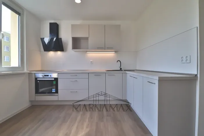 Pronájem bytu 1+1, Chomutov, akademika Heyrovského, 35 m2