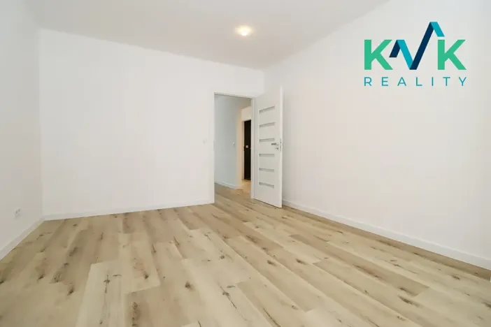 Pronájem bytu 3+1, Karlovy Vary, Hlávkova, 67 m2