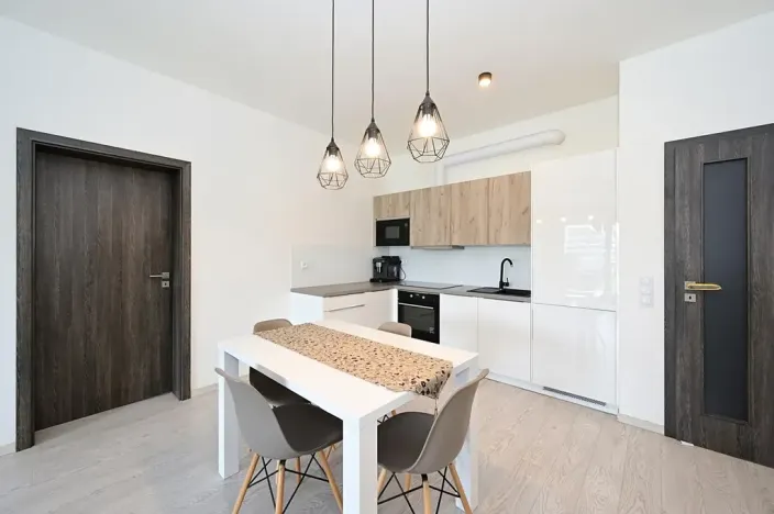 Pronájem bytu 2+kk, Praha - Karlín, U Mlýnského kanálu, 67 m2