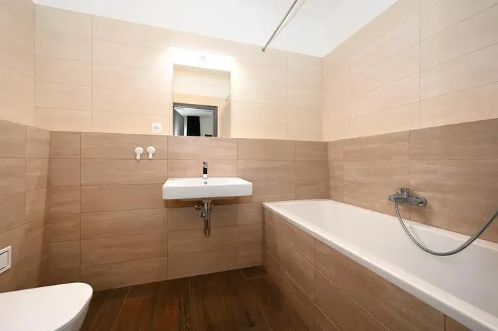 Pronájem bytu 2+kk, Praha - Karlín, U Mlýnského kanálu, 67 m2