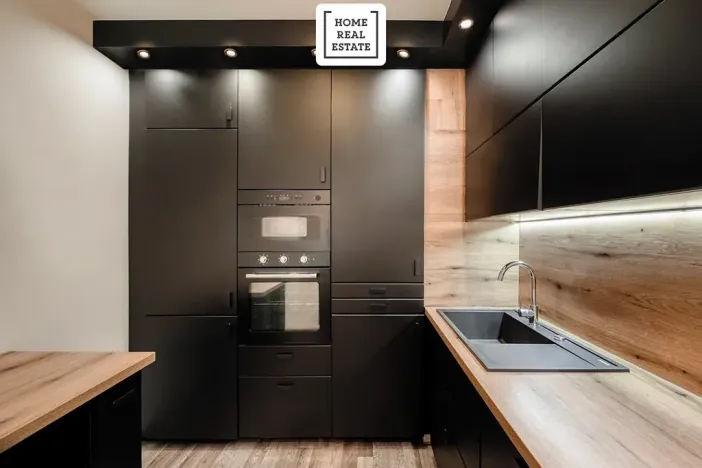 Prodej bytu 3+kk, Praha - Strašnice, Zvěřinova, 97 m2