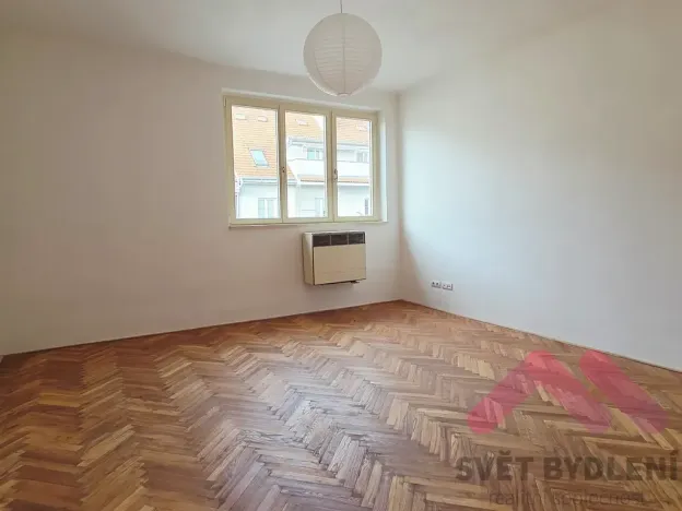 Pronájem bytu 2+1, Praha - Žižkov, Ambrožova, 83 m2