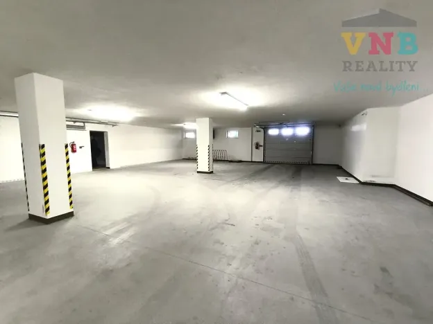 Pronájem kanceláře, Uničov, Litovelská, 1500 m2