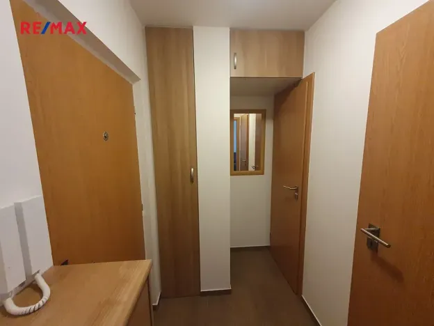 Pronájem bytu 1+kk, Kladno, Vodárenská, 26 m2