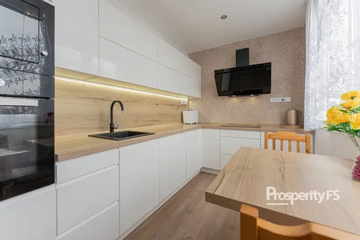 Prodej bytu 3+1, Ostrava - Dubina, Václava Košaře, 68 m2