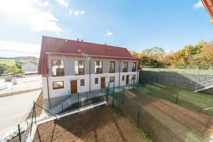 Prodej bytu 4+kk, Mořina, 106 m2