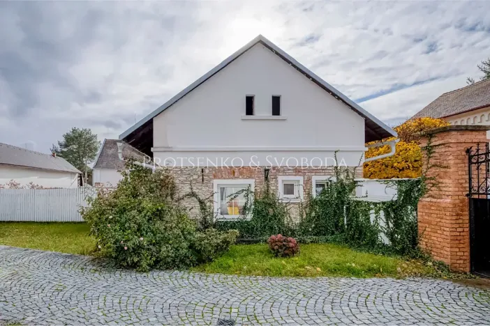 Prodej ubytování, Pardubice, Žižkova, 250 m2