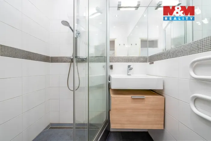 Prodej bytu 3+1, Praha - Vršovice, náměstí Svatopluka Čecha, 74 m2