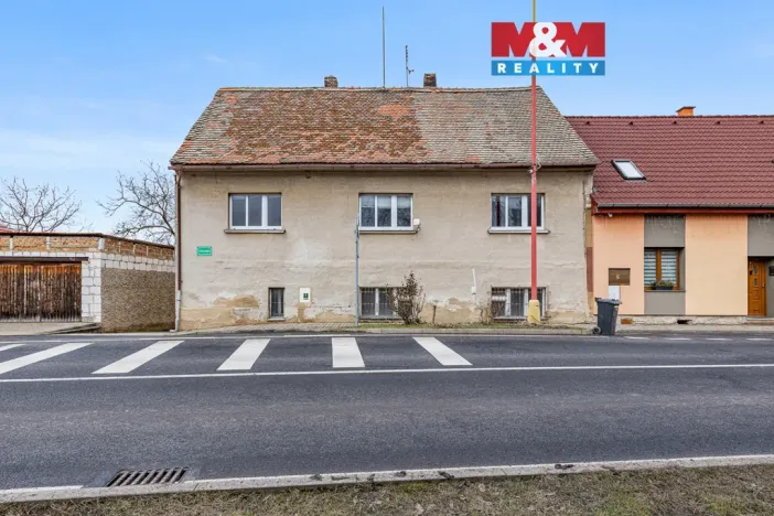 Prodej rodinného domu, Líšťany, Zlatá Ulička, 272 m2