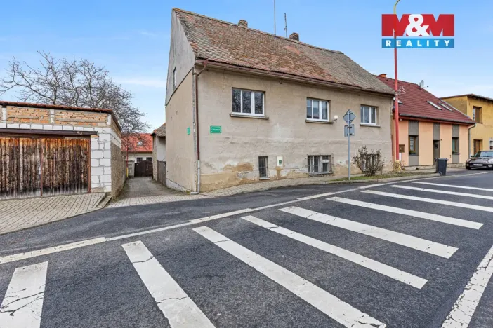 Prodej rodinného domu, Líšťany, Zlatá Ulička, 272 m2