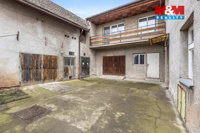 Prodej rodinného domu, Líšťany, Zlatá Ulička, 272 m2