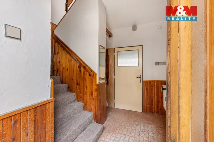 Prodej rodinného domu, Líšťany, Zlatá Ulička, 272 m2