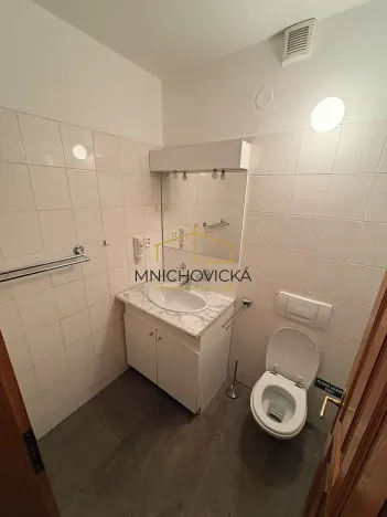 Pronájem kanceláře, Žebrák, Náměstí, 68 m2