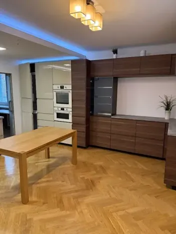 Pronájem bytu 3+kk, Praha - Žižkov, Žerotínova, 60 m2