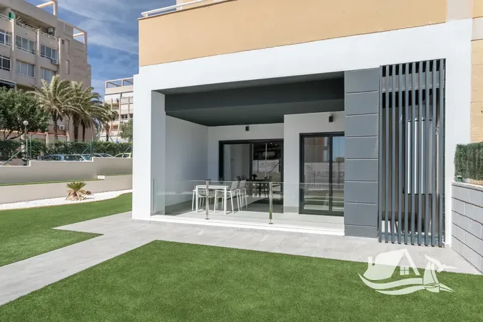 Prodej bytu 3+kk, Torrevieja, Španělsko, 51 m2