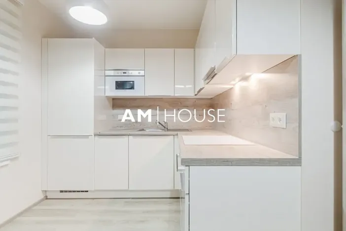 Pronájem bytu 2+kk, Praha - Karlín, Thámova, 58 m2