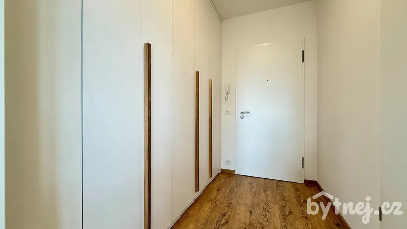 Pronájem bytu 2+kk, Olomouc - Nová Ulice, Milana Ticháka, 42 m2