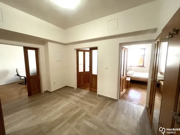 Pronájem bytu 3+1, Olomouc, Dolní náměstí, 94 m2