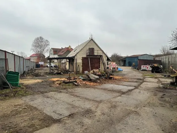 Prodej komerčního pozemku, Klobouky u Brna, Nádražní, 2124 m2