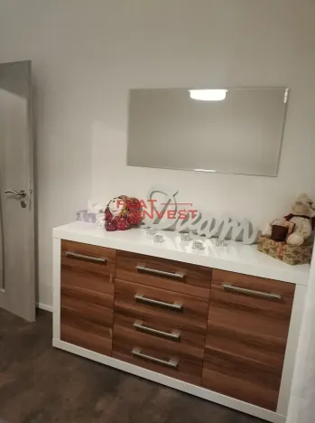 Pronájem bytu 2+kk, Praha - Holešovice, Jirečkova, 52 m2