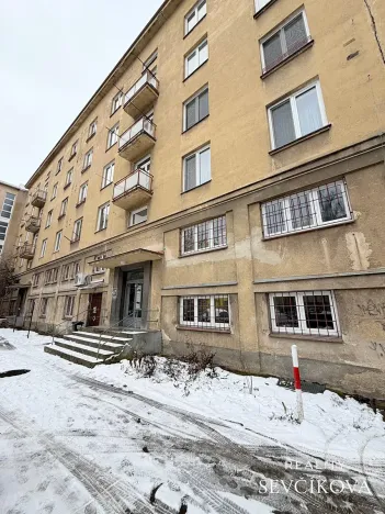 Pronájem bytu 3+kk, Hradec Králové, Gočárova třída, 76 m2