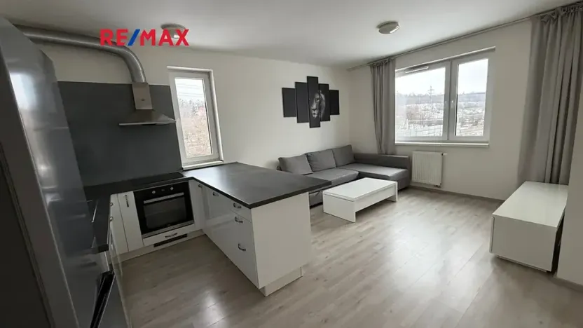 Pronájem bytu 2+kk, Praha - Vysočany, Strnadových, 51 m2