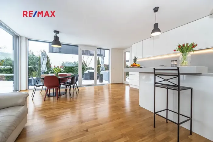 Pronájem vily, Praha - Lysolaje, 150 m2