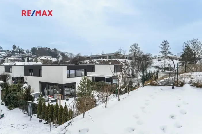 Pronájem vily, Praha - Lysolaje, 150 m2