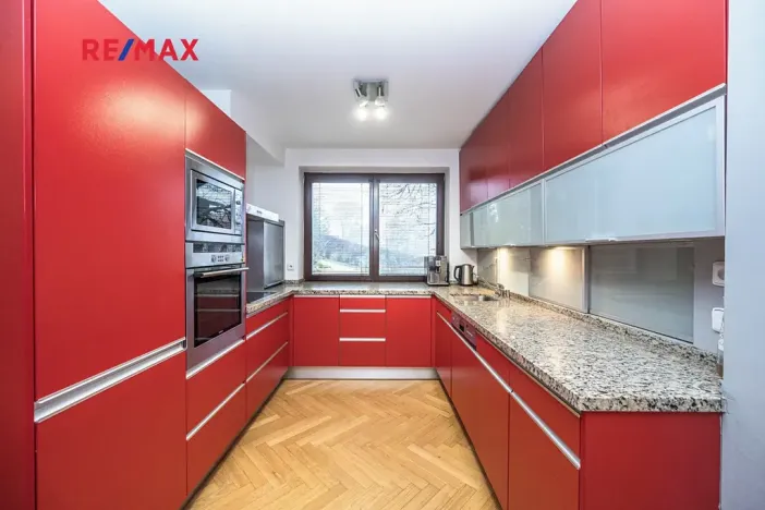 Pronájem rodinného domu, Mirošovice, Senohrabská, 150 m2