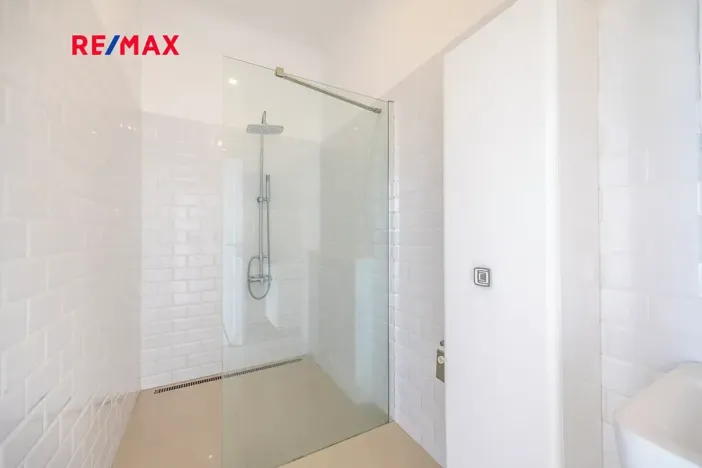 Prodej rodinného domu, Vráž, Nad Loděnicí, 219 m2