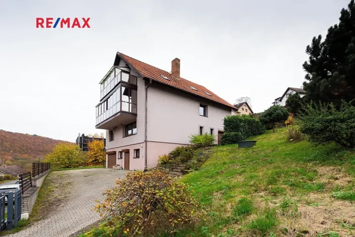 Prodej komerční nemovitosti, Měchenice, Hlavní, 330 m2