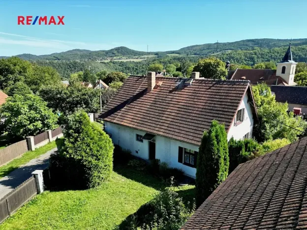 Prodej rodinného domu, Nezabudice, 410 m2