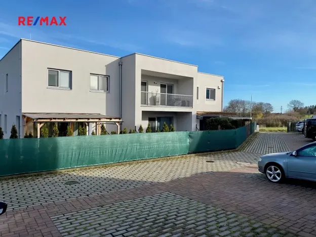 Pronájem rodinného domu, Mukařov, Na Kopci, 103 m2