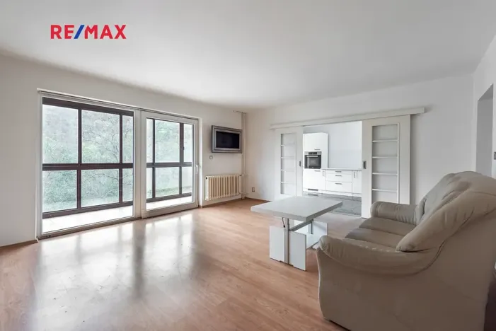 Prodej vily, Měchenice, Hlavní, 330 m2