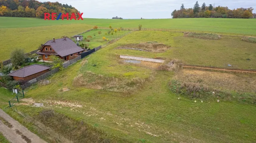 Prodej pozemku pro bydlení, Úsuší, 3002 m2