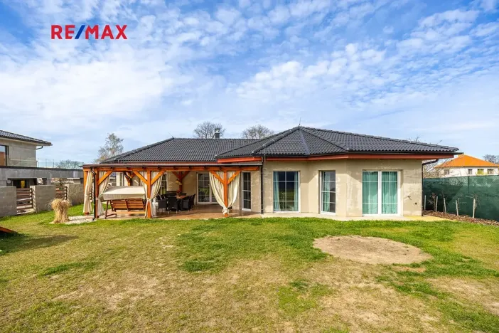 Prodej rodinného domu, Kostelec nad Černými lesy, 140 m2