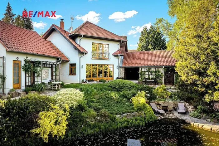 Prodej rodinného domu, Sulice, Na Křížkách, 277 m2