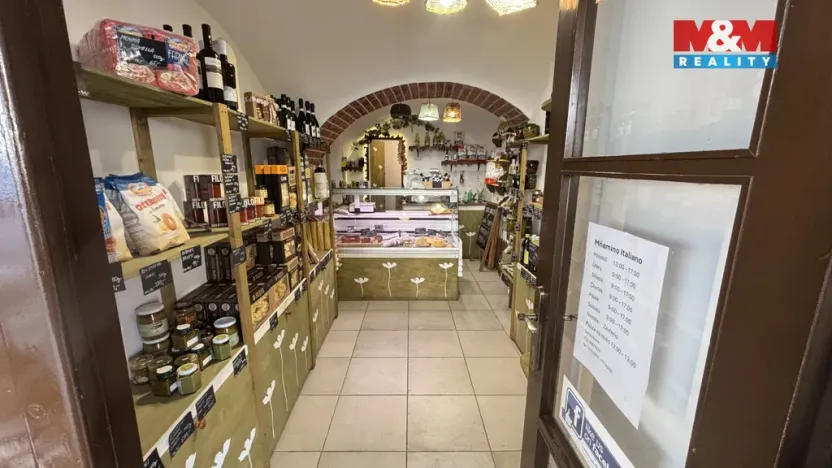 Pronájem obchodního prostoru, Litomyšl, Smetanovo náměstí, 18 m2