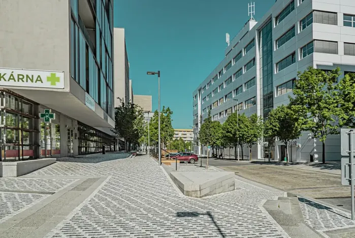 Pronájem kanceláře, Praha - Michle, Jemnická, 435 m2