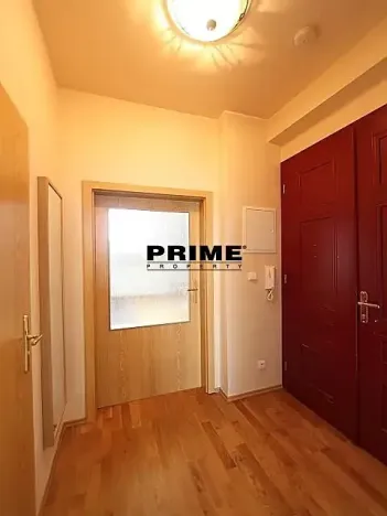 Pronájem bytu 2+kk, Praha - Vinohrady, Na Kozačce, 42 m2