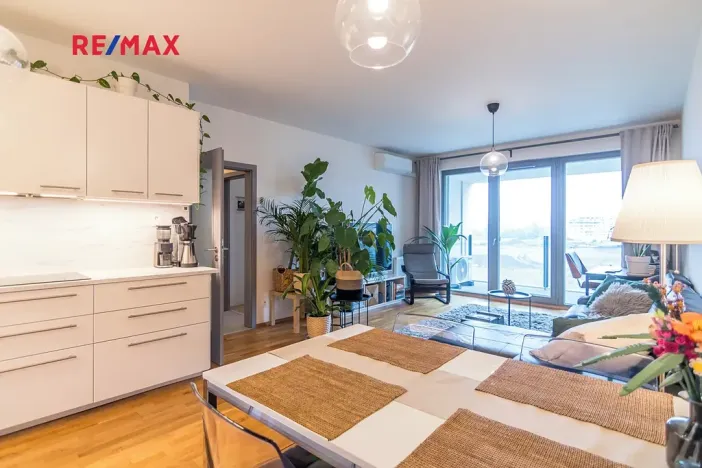 Prodej bytu 3+kk, Praha - Karlín, Breitfeldova, 90 m2