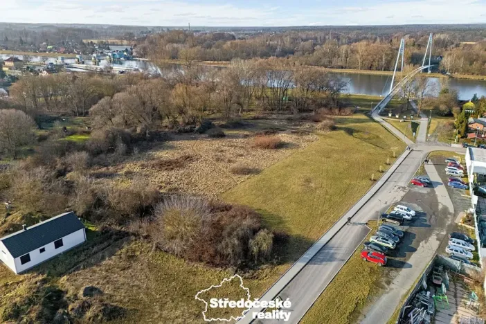 Prodej komerčního pozemku, Čelákovice, 1686 m2