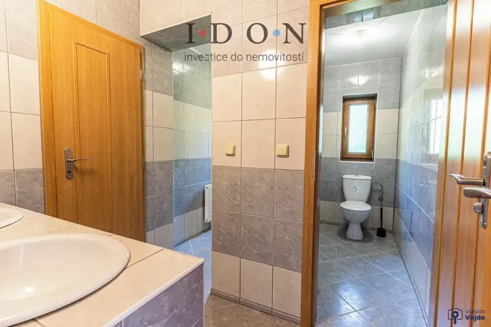 Prodej komerční nemovitosti, Třinec, 650 m2