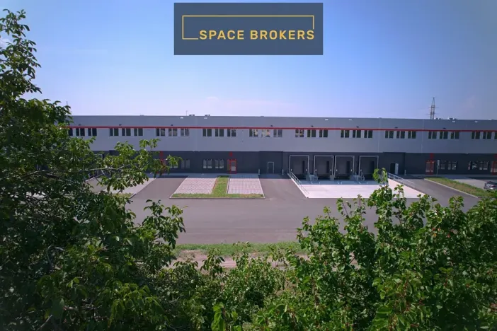 Pronájem skladu, Mikulov, 12000 m2