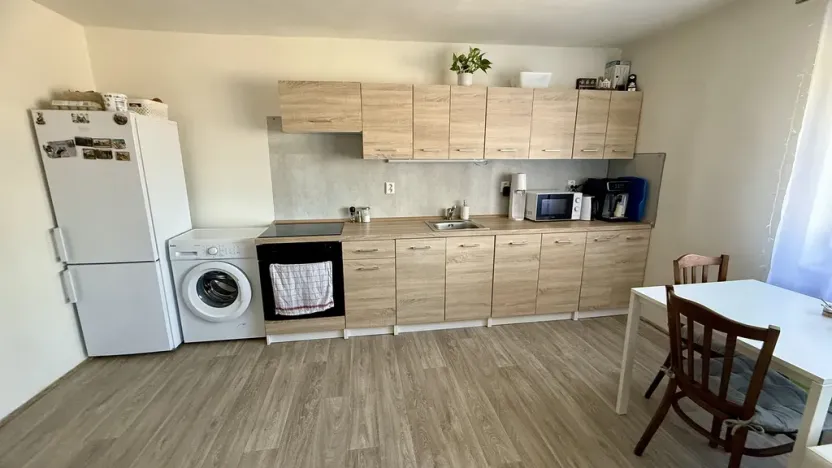 Pronájem bytu 2+kk, Větrný Jeníkov, 70 m2