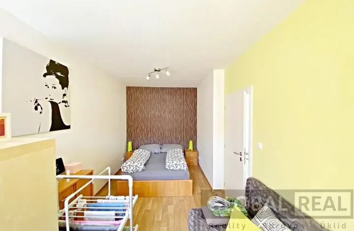 Pronájem bytu 2+kk, Brno, Tkalcovská, 42 m2