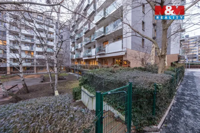 Pronájem restaurace, Praha - Žižkov, Roháčova, 616 m2