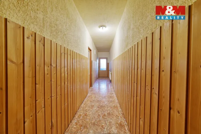 Prodej bytu 2+1, Planá - Svahy, 67 m2